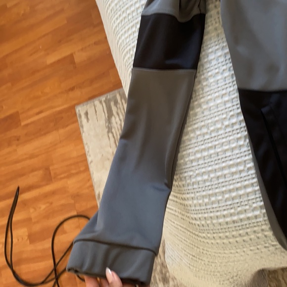 Puma Training Jacket - Picture 4 of 6